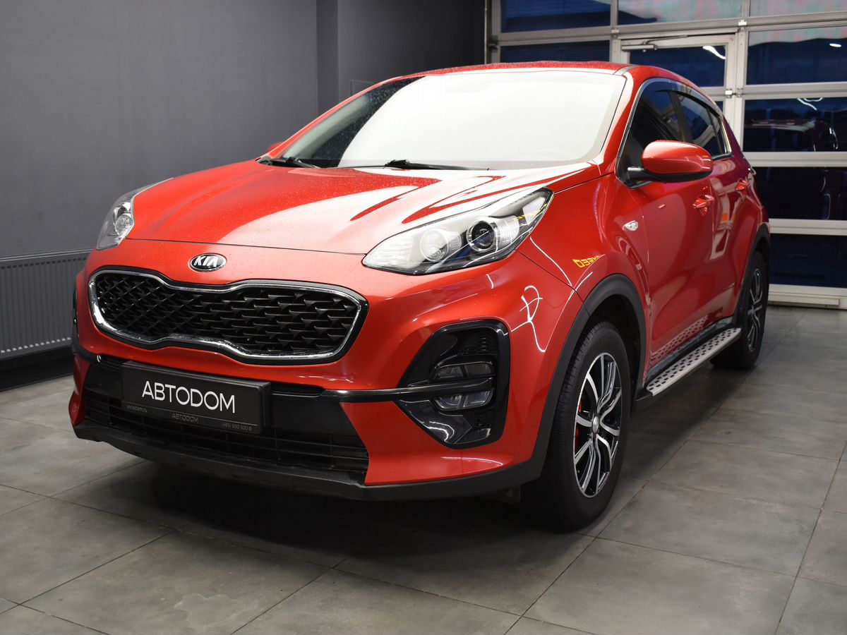 Автомобиль Kia Sportage IV [рестайлинг] 2.0 MT (150 л.с.) Classic Красный 2019 с пробегом 89 000 км