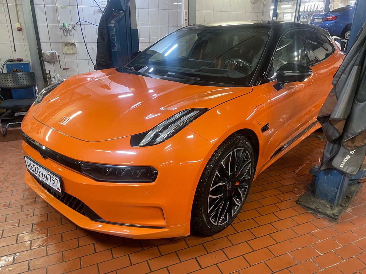 Автомобиль ZEEKR 001 I поколение 100 kWh Electro AT 4WD (400 кВт) Z Sport Оранжевый 2023 с пробегом 33 306 км