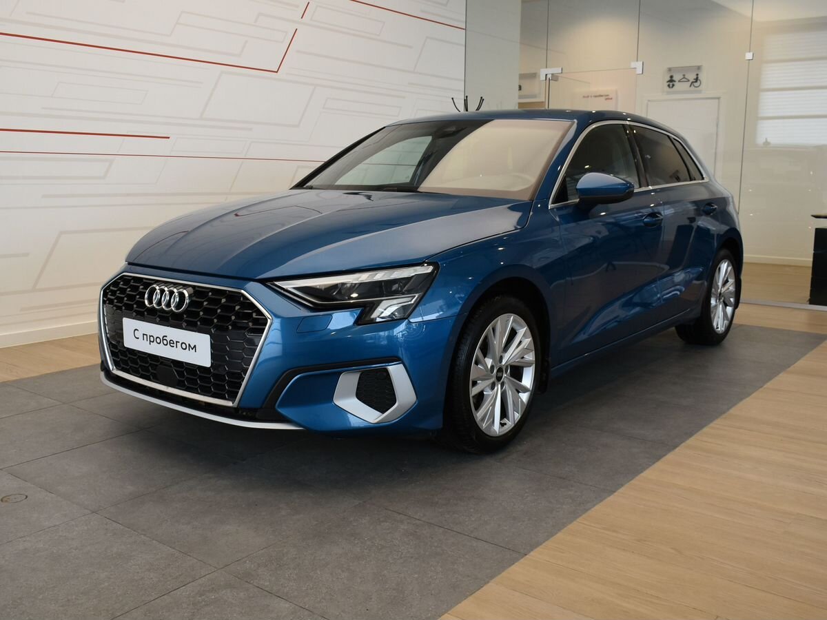 Автомобиль Audi A3 IV поколение (8Y) 1.4 AT (150 л.с.) Design Синий 2021 с пробегом 48 150 км