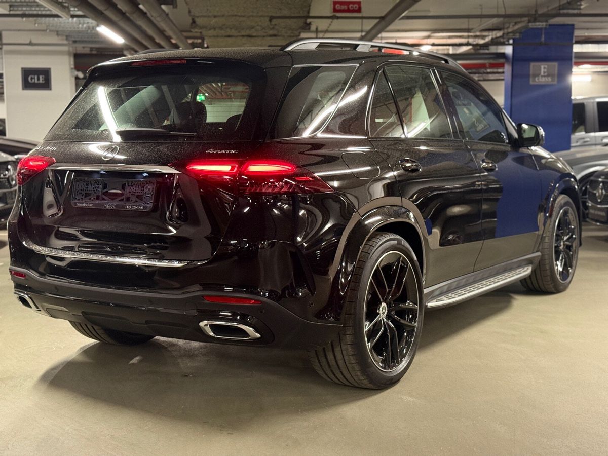 Автомобиль Mercedes-Benz GLE II (V167) [рестайлинг] 450 3.0 AT 4Matic (381 л.с.) Base Чёрный 2025 с пробегом 31 км