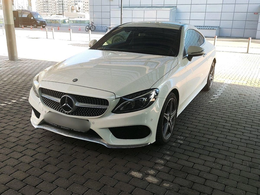 Автомобиль Mercedes-Benz C-Класс IV поколение (W205/S205/C205) 180 1.6 AT (150 л.с.) Base Белый 2016 с пробегом 44 581 км