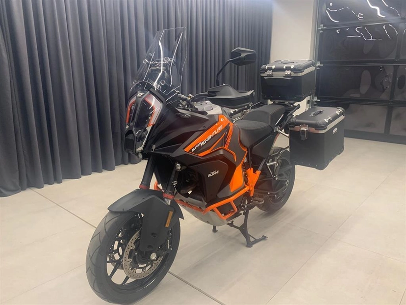 Мотоцикл KTM 1290 Super Adventure S II поколение 1290 Super Adventure S Base Оранжевый 2022 с пробегом 6 359 км