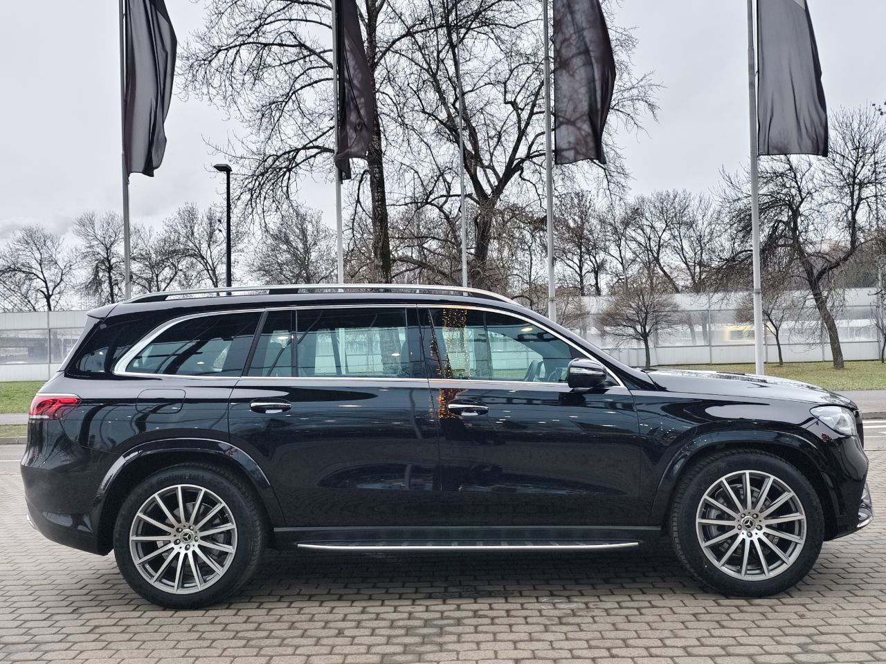 Автомобиль Mercedes-Benz GLS II поколение (X167) 400 2.9d AT 4Matic (330 л.с.) Base Чёрный 2025 