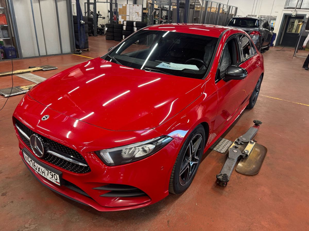 Mercedes-Benz A-Класс IV поколение (W177) 200 1.3 AMT (150 л.с.) Sport Красный 2019 с пробегом 91 510 км