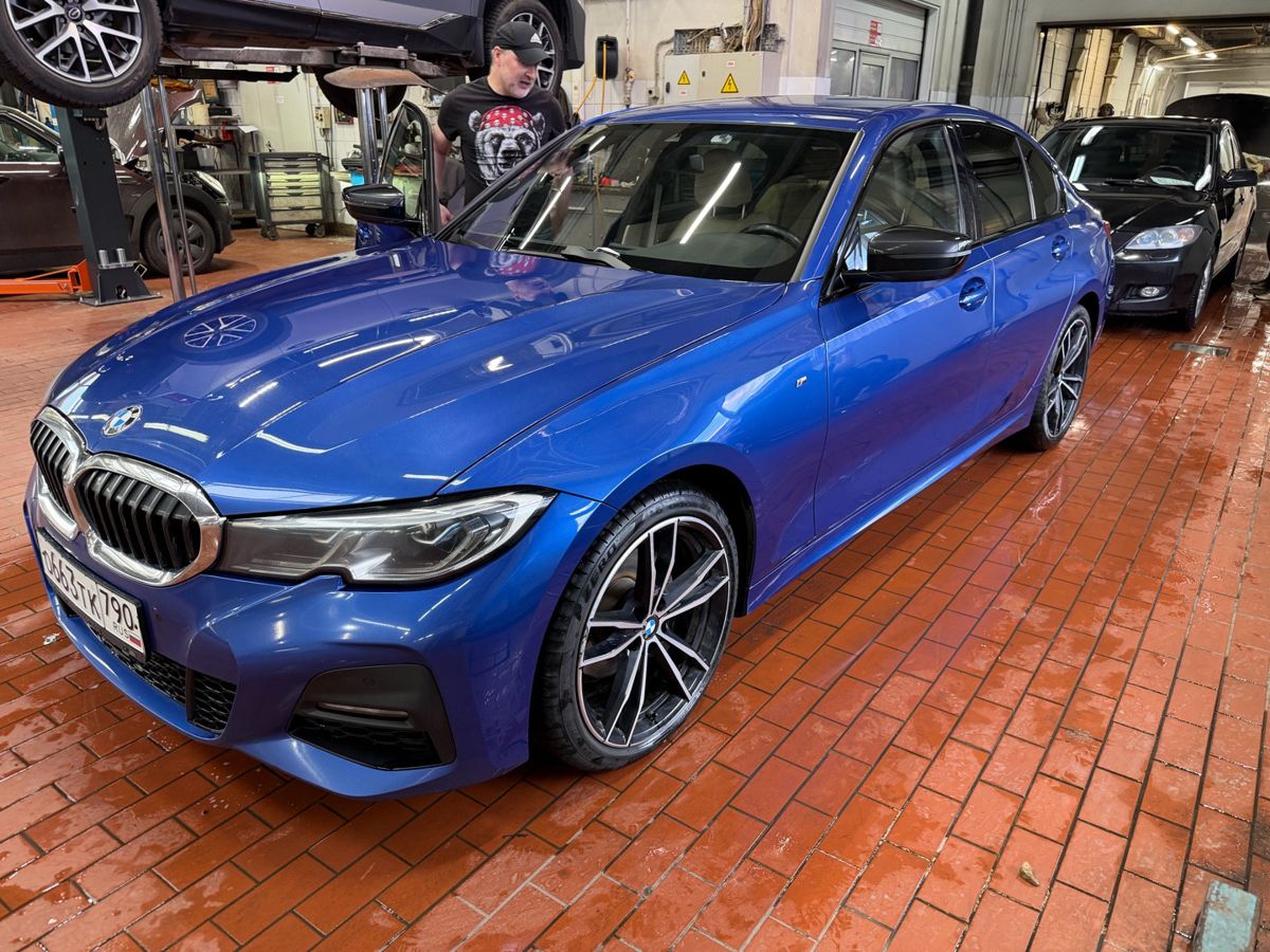 BMW 3 серии VII поколение (G20/G21/G28) 320 2.0d AT 4WD (190 л.с.) M Sport Голубой 2021 с пробегом 122 109 км