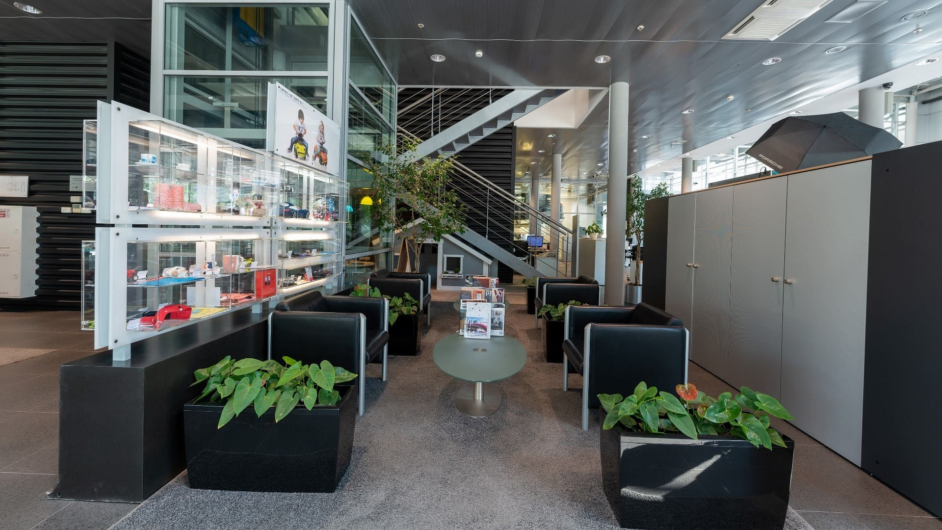 изображение дилерского центра