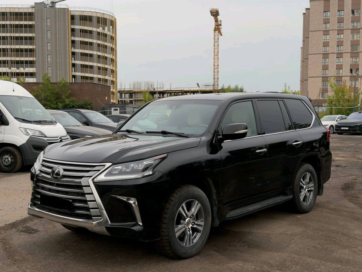 Lexus LX III [2-й рестайлинг] 4.5d AT 4WD (272 л.с.) Black Vision Чёрный 2018 с пробегом 143 385 км