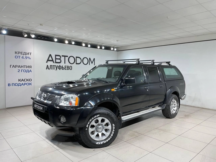 Автомобиль Nissan NP300 I поколение 2.5d MT 4WD (133 л.с.) Base Чёрный 2008 с пробегом 216 354 км