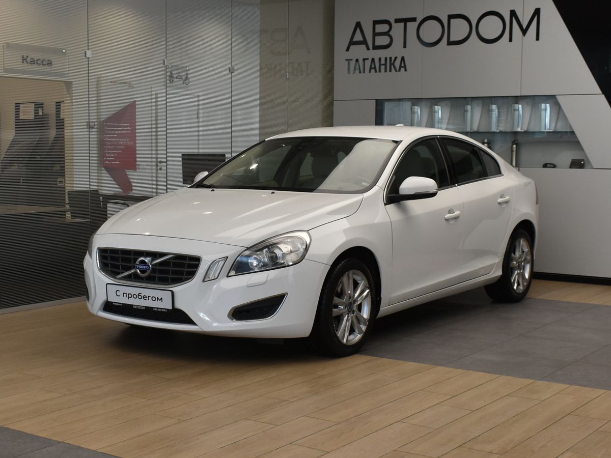Volvo S60 II поколение 1.6 AMT (180 л.с.) Base Белый 2012 с пробегом 131 478 км