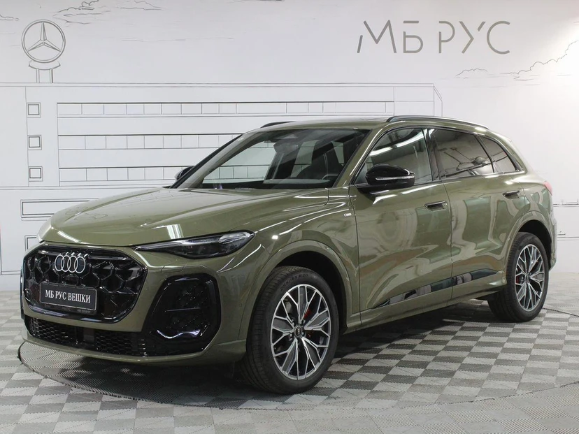 Audi Q5 III поколение 2.0 AMT 4WD (204 л.с.) Exclusive Зелёный 2026 с пробегом 41 км
