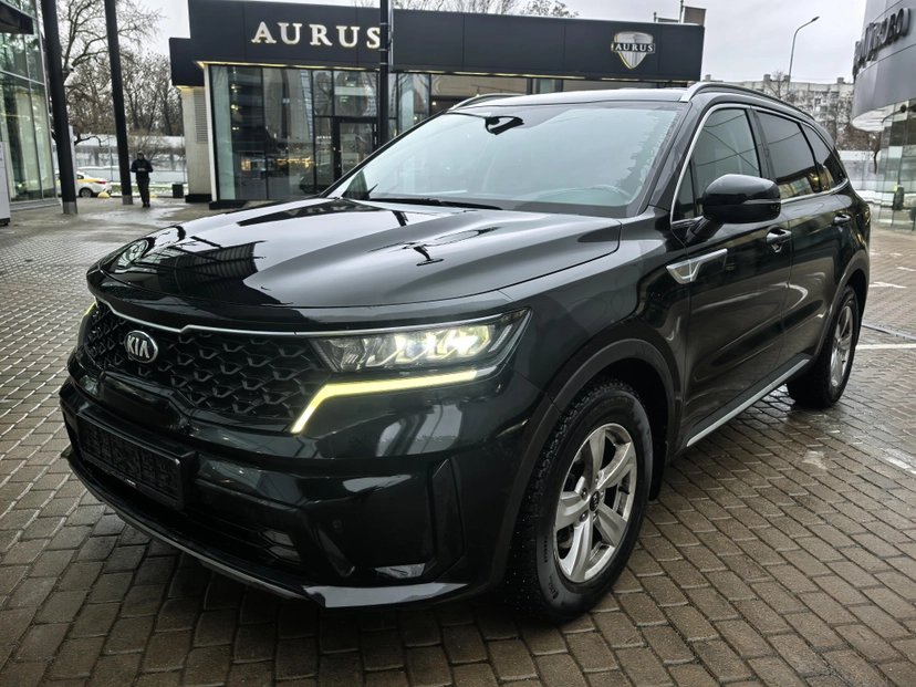 Автомобиль Kia Sorento IV поколение 2.5 AT 4WD (179 л.с.) Base Чёрный 2021 с пробегом 82 303 км