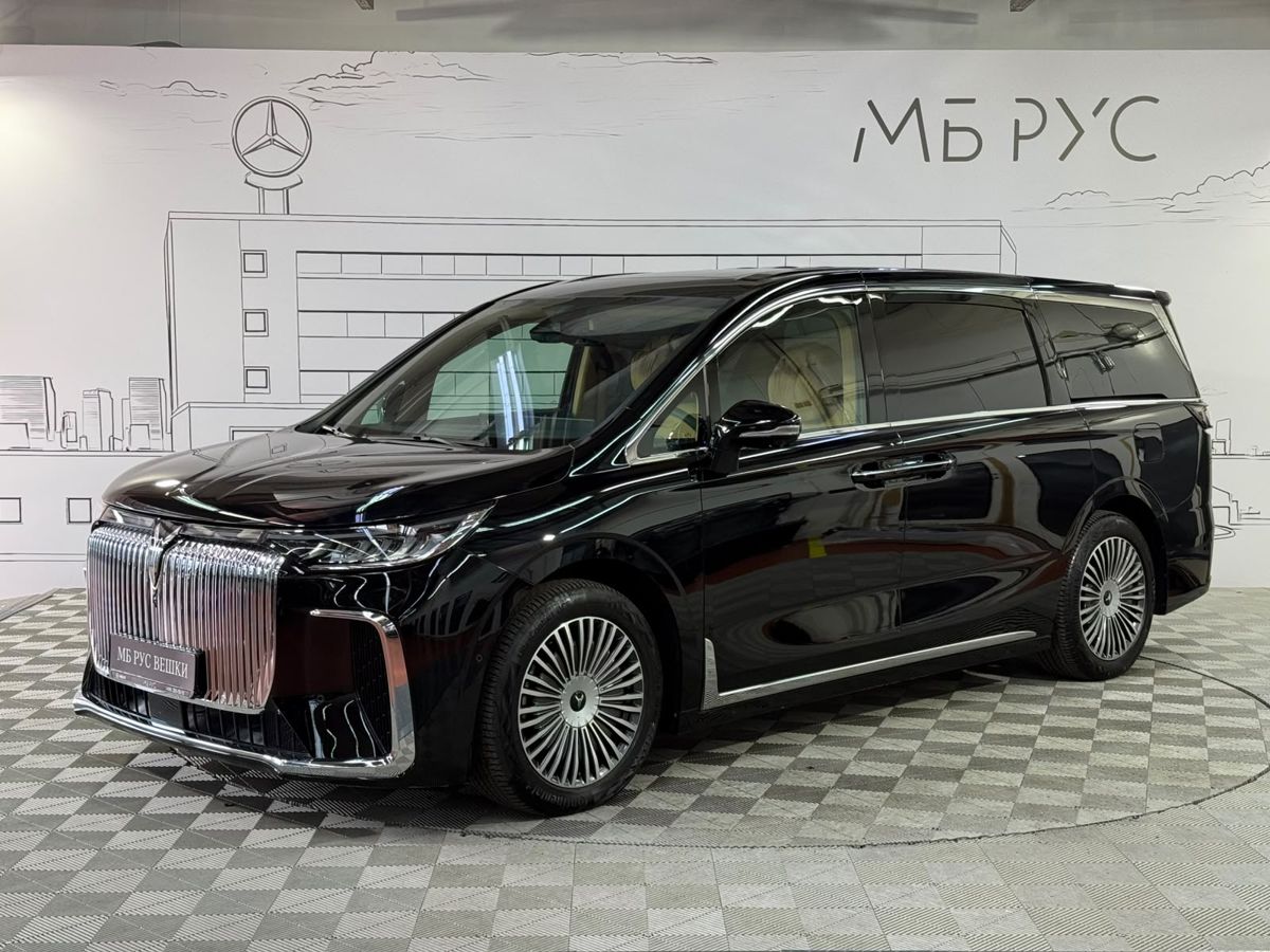 Voyah Dream I [рестайлинг] 1.5hyb AT 4WD (571 л.с.) Premiuim Чёрный 2025 с пробегом 14 212 км