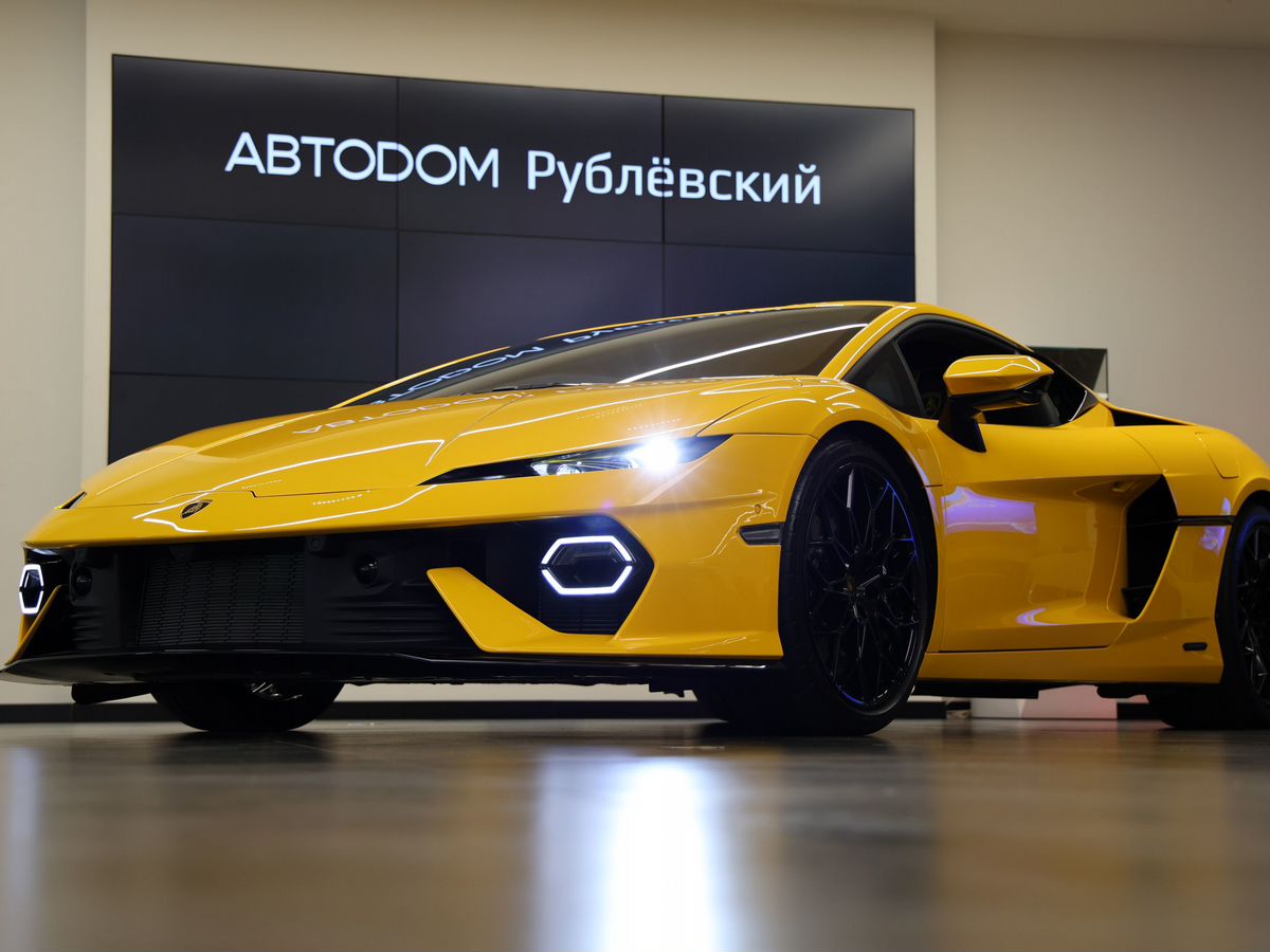 Автомобиль Lamborghini Temerario I поколение 4.0hyb AMT 4WD (920 л.с.) Base Жёлтый 2026 с пробегом 30 км