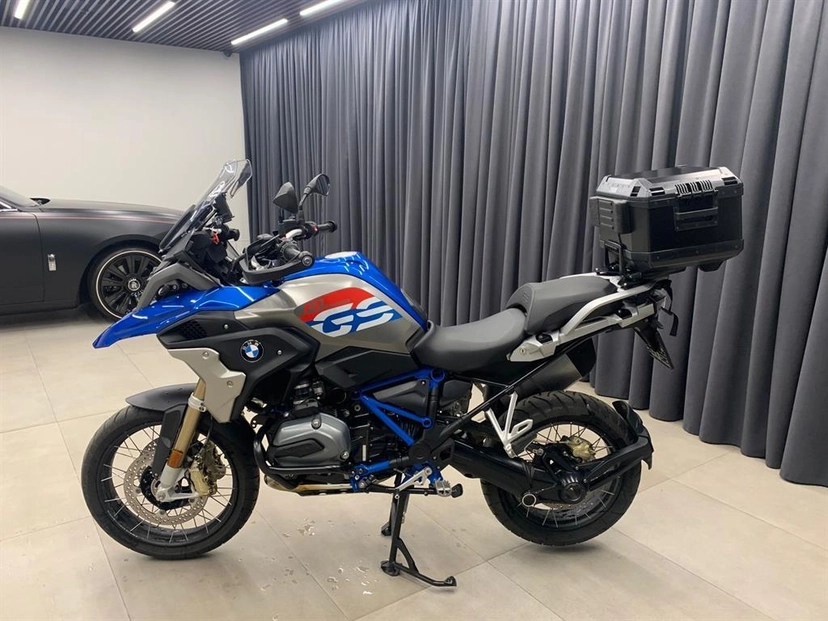 Мотоцикл BMW Motorrad R 1200 GS V поколение R 1200 GS Base Синий 2018 с пробегом 8 993 км