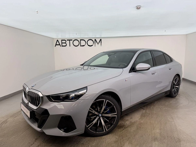 Автомобиль BMW 5 серии VIII поколение (G60) 2.0 AT 4WD (258 л.с.) M Sport Серый 2024 с пробегом 13 057 км