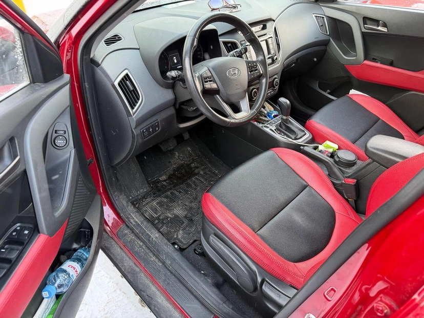 Автомобиль Hyundai Creta I поколение 2.0 AT (149 л.с.) Travel 2019 Красный 2017 с пробегом 143 091 км
