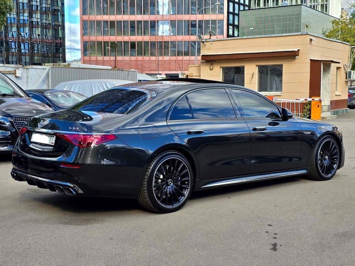 Автомобиль Mercedes-Benz S-Класс AMG IV поколение (W223) 4.0hyb AT 4Matic (802 л.с.) AMG Чёрный 2024 с пробегом 8 990 км