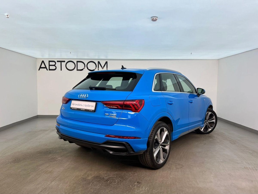 Автомобиль Audi Q3 II поколение (F3) 2.0 AMT 4WD (230 л.с.) Base Синий 2019 с пробегом 43 400 км