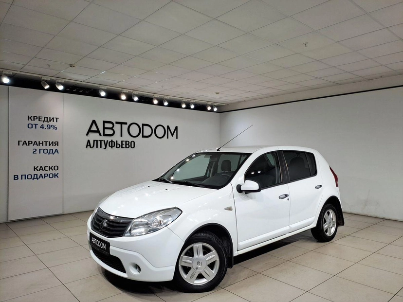 Автомобиль Renault Sandero I поколение 1.6 AT (103 л.с.) Base Белый 2011 с пробегом 70 303 км