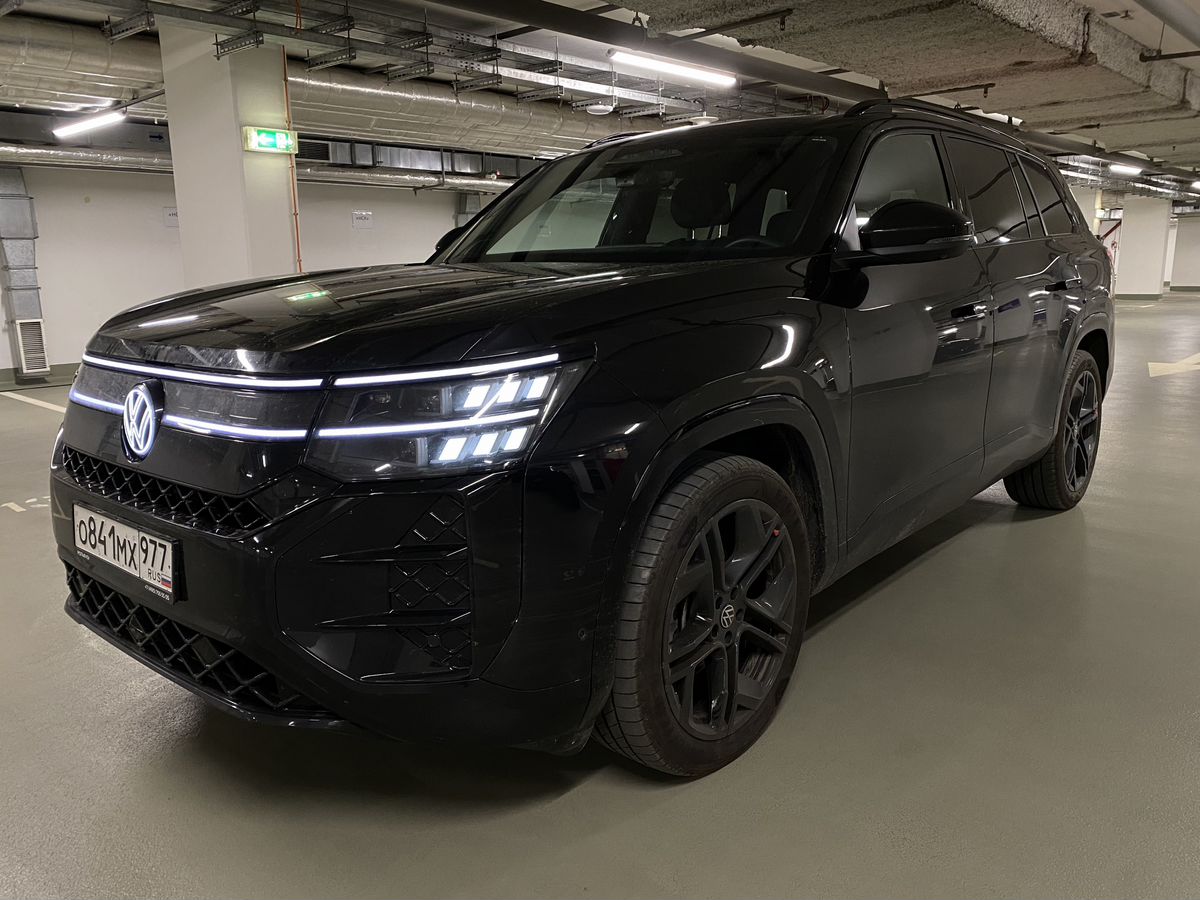 Volkswagen Teramont II поколение (China Market) 2.0 AMT 4WD (272 л.с.) Peak Чёрный 2025 с пробегом 18 697 км