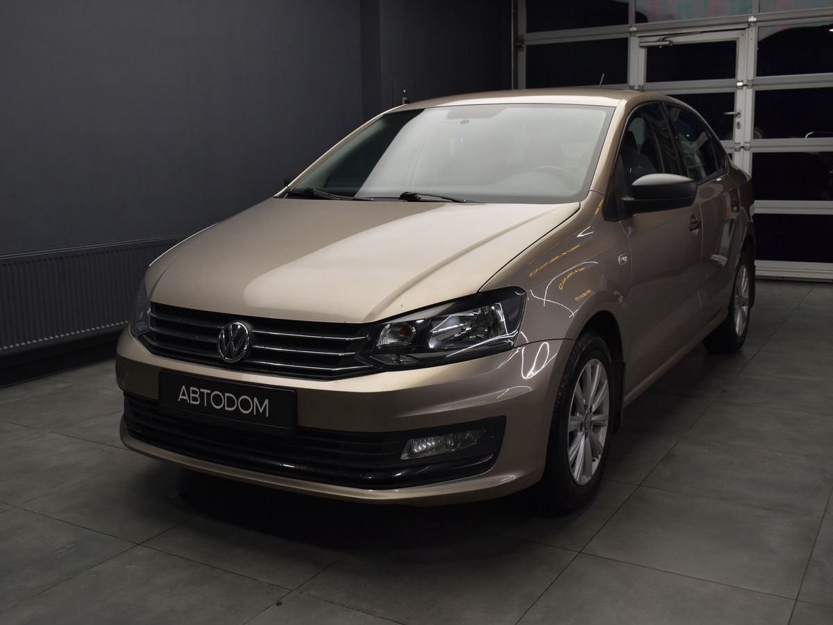 Volkswagen Polo V [рестайлинг] 1.6 AT (110 л.с.) Comfortline Бежевый 2016 с пробегом 125 791 км