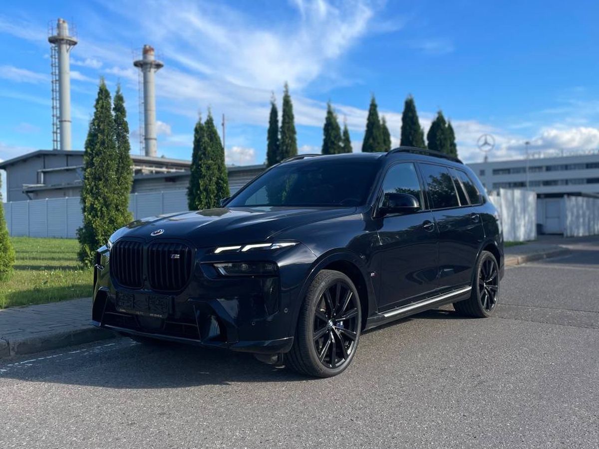 BMW X7 I (G07) [рестайлинг] 4.4 AT 4WD (530 л.с.) Base Чёрный 2022 с пробегом 75 182 км
