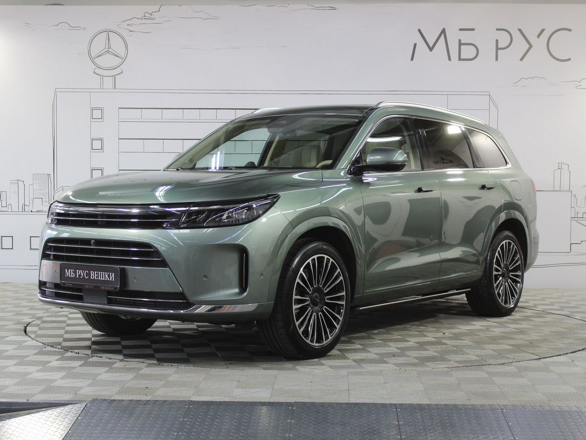 Seres M7 I поколение 1.5hyb AT 4WD (439 л.с.) Max Зелёный 2025 с пробегом 15 044 км