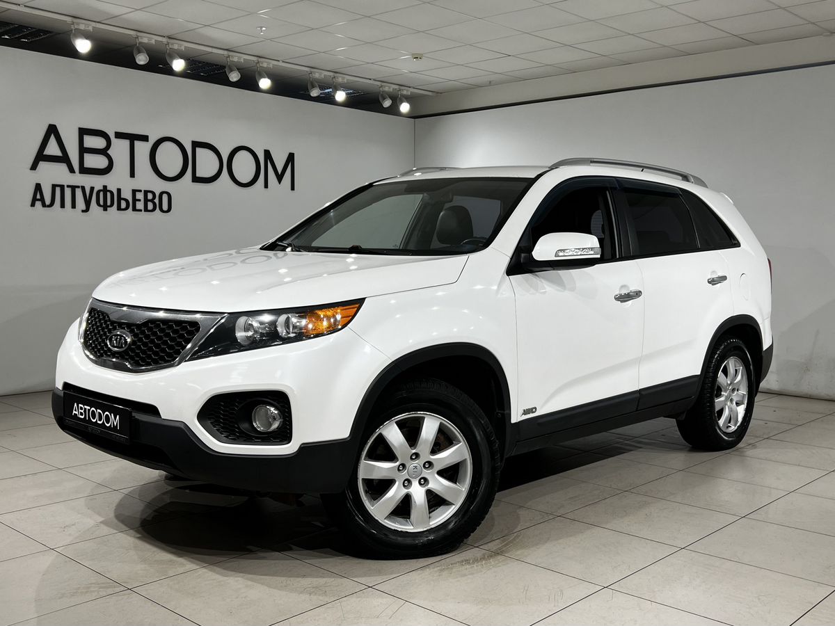 Kia Sorento II поколение 2.4 AT 4WD (175 л.с.) Luxe Белый 2012 с пробегом 173 355 км