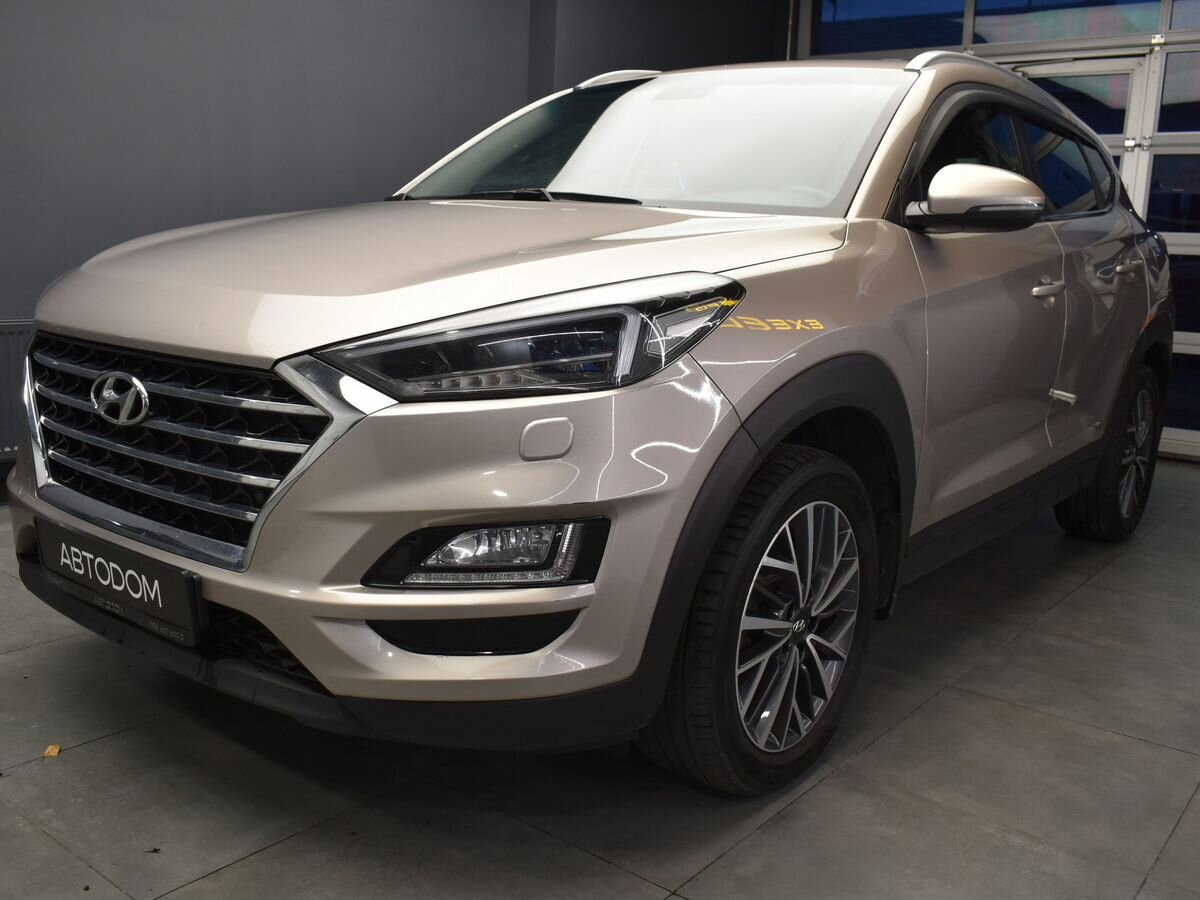Hyundai Tucson III [рестайлинг] 2.0 AT 4WD (150 л.с.) Base Бежевый 2020 с пробегом 89 645 км