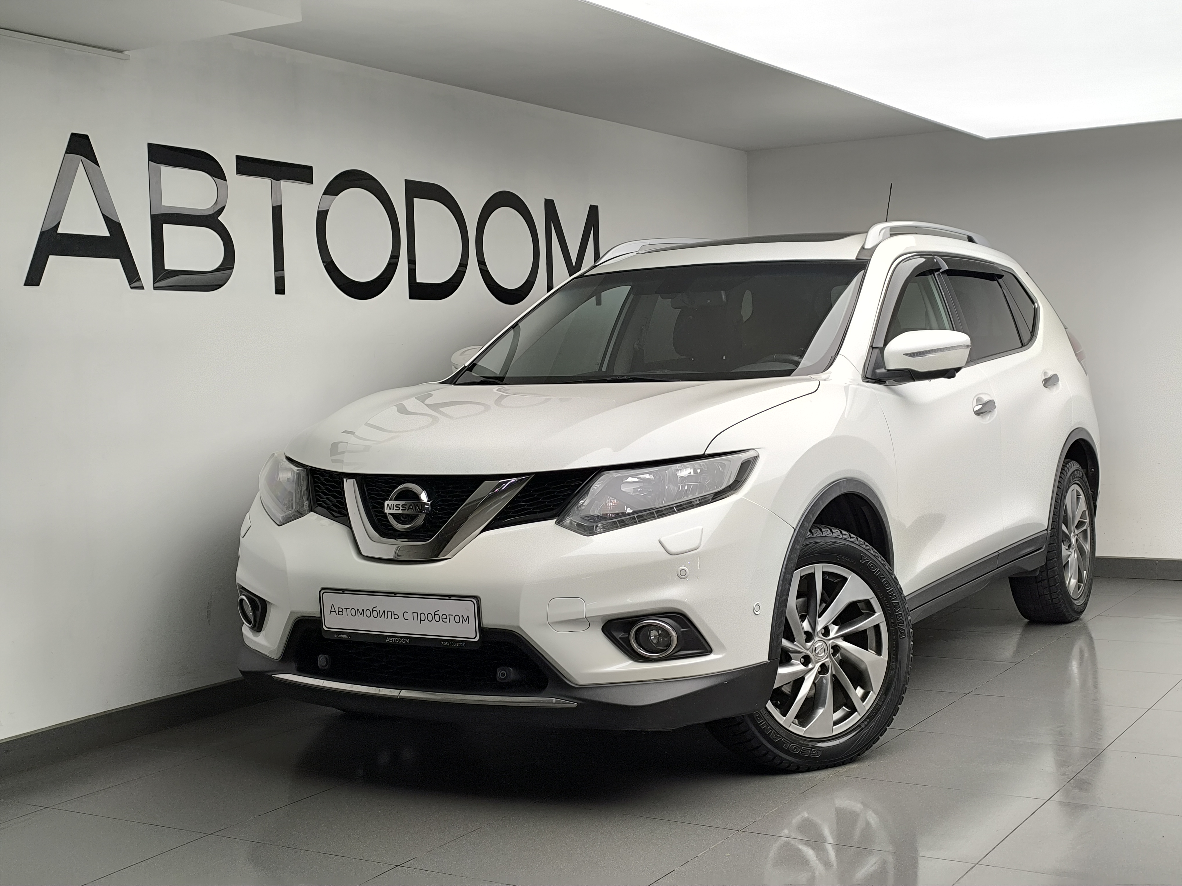 Автомобиль Nissan X-Trail III поколение (T32) 2.0 CVT 4WD (144 л.с.) SE+ Белый 2016 с пробегом 112 671 км