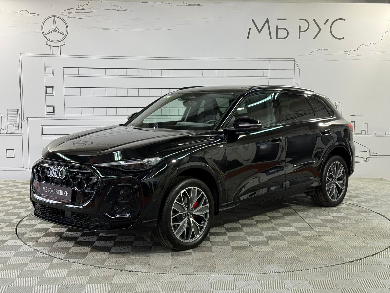 Audi Q5 III поколение (GU) 2.0 AMT 4WD (204 л.с.) Exclusive Чёрный 2026 