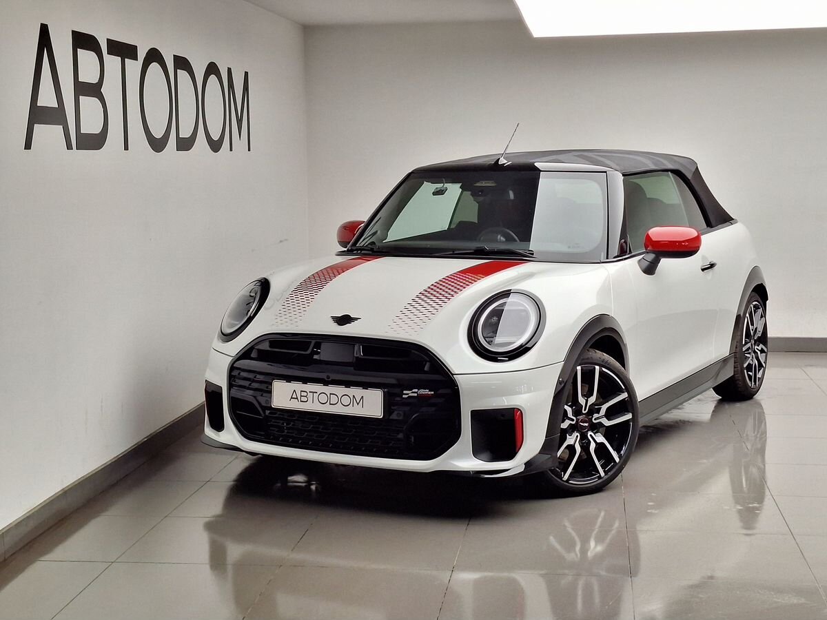 Автомобиль MINI Cabrio IV поколение 2.0 AMT (231 л.с.) JCW Белый 2025 с пробегом 3 510 км