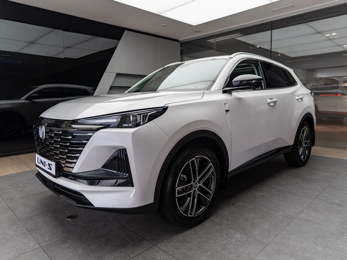 Автомобиль Changan UNI-S I поколение 1.5 AMT (181 л.с.) Tech+ Белый 2024 