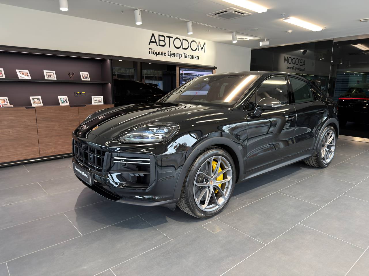 Автомобиль Porsche Cayenne III [рестайлинг] Turbo GT 4.0 AT 4WD (659 л.с.) Turbo GT Чёрный 2025 