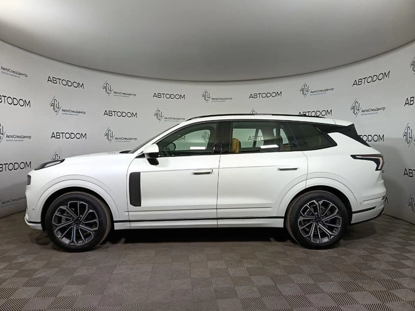 Автомобиль Lynk & Co 09 I поколение 2.0 AT 4WD (254 л.с.) Global Edition 7-seats Белый 2025