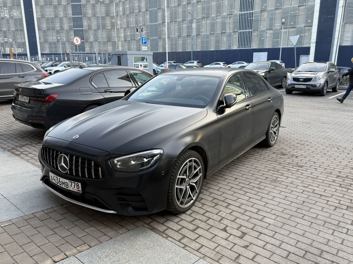 Автомобиль Mercedes-Benz E-Класс V (W213/S213/C238) [рестайлинг] 200 2.0 AT 4Matic (197 л.с.) Sport Чёрный 2020 с пробегом 48 235 км