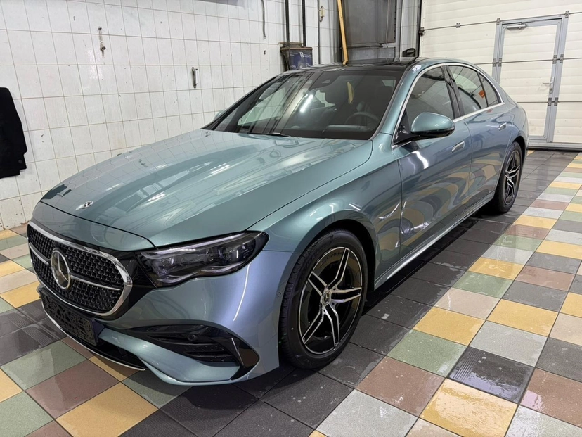 Автомобиль Mercedes-Benz E-Класс VI поколение (W214/S214) 2.0 AT 4Matic (258 л.с.) Exclusive Зелёный 2025