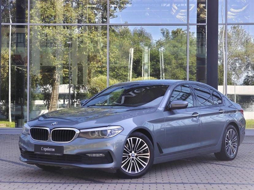 BMW 5 серии VII поколение (G30/G31) 520 2.0d AT (190 л.с.) Sport Line Серебристый 2018 с пробегом 207 600 км