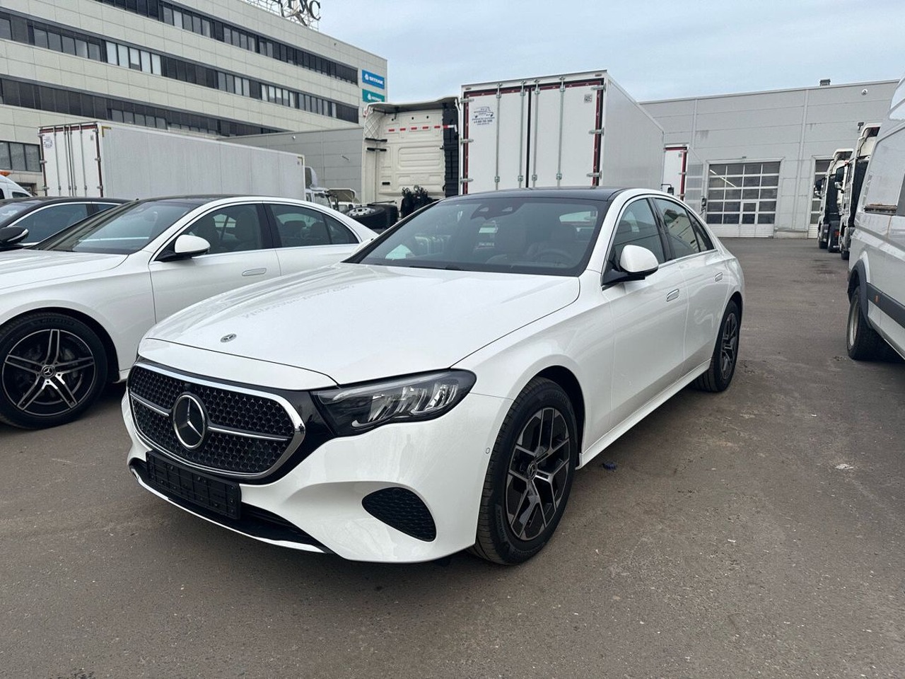 Mercedes-Benz E-Класс VI поколение (W214/S214) 2.0 AT (204 л.с.) Base Белый 2025 