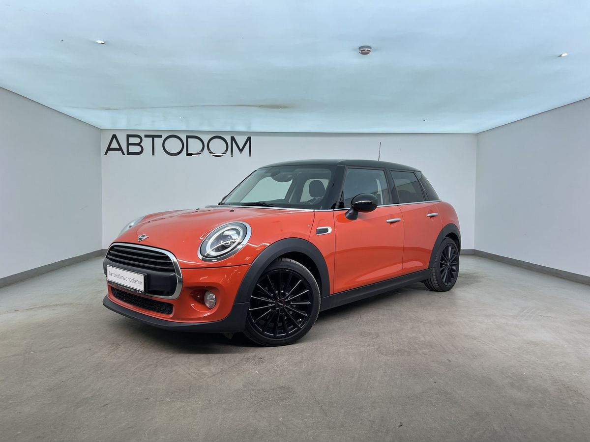 MINI Hatch III (F55/F56) [рестайлинг] Cooper 1.5 AMT (136 л.с.) Cooper Оранжевый 2018 с пробегом 40 700 км