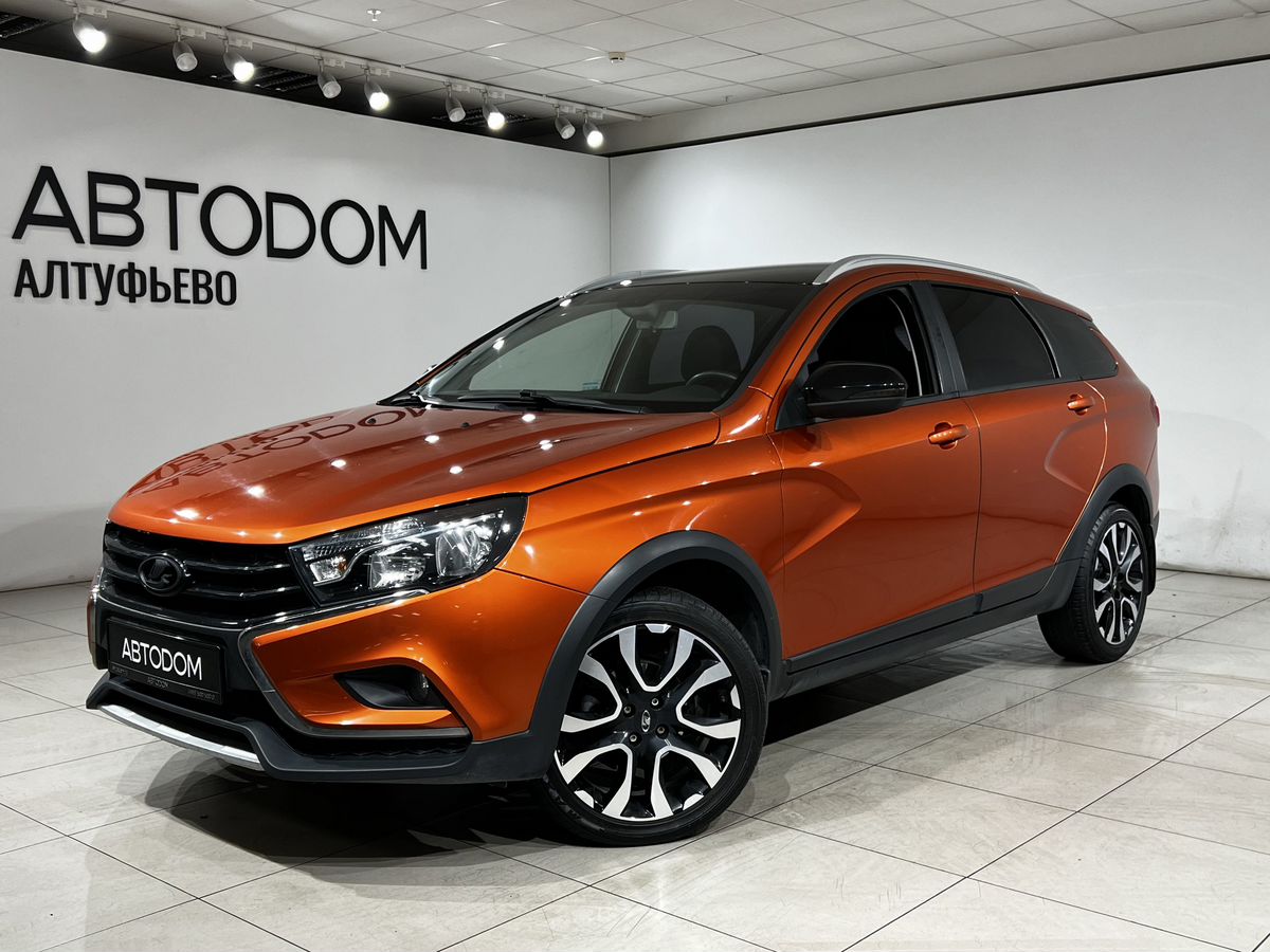 Lada (ВАЗ) Vesta I поколение 1.6 CVT (113 л.с.) Luxe Оранжевый 2022 с пробегом 104 426 км