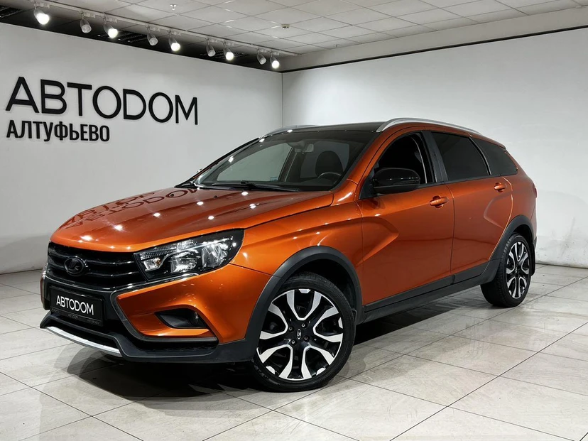 Lada (ВАЗ) Vesta I поколение 1.6 CVT (113 л.с.) Luxe Оранжевый 2022 с пробегом 104 426 км
