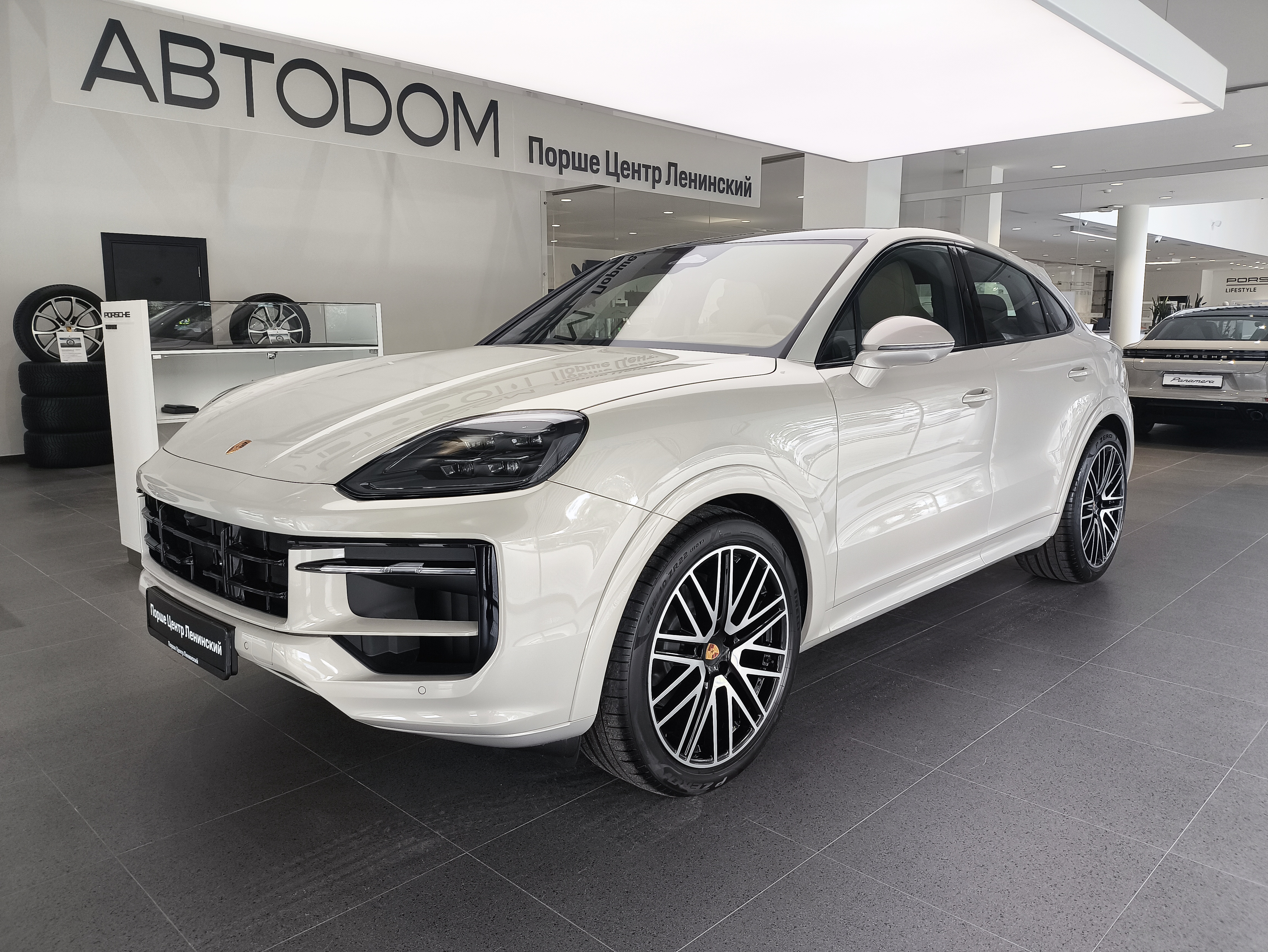 Porsche Cayenne III [рестайлинг] 3.0 AT 4WD (353 л.с.) Black Edition Бежевый 2026 