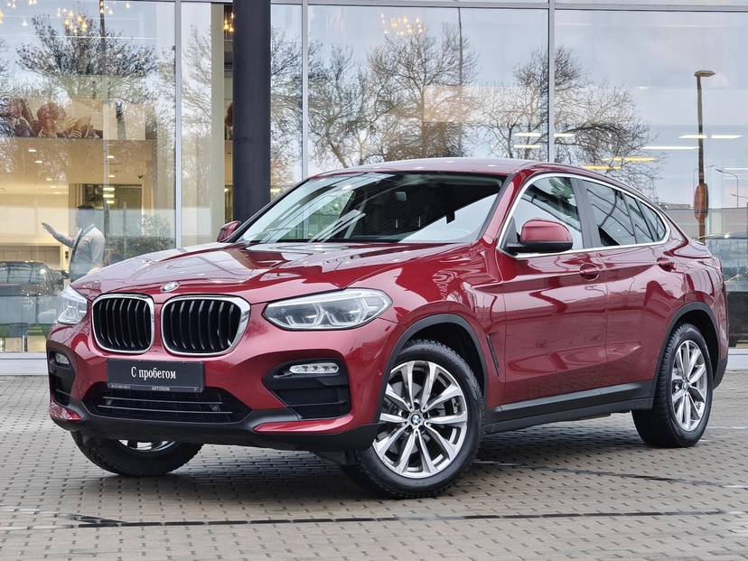 Автомобиль BMW X4 II поколение (G02) 2.0 AT 4WD (249 л.с.) Exclusive Красный 2019 с пробегом 101 960 км