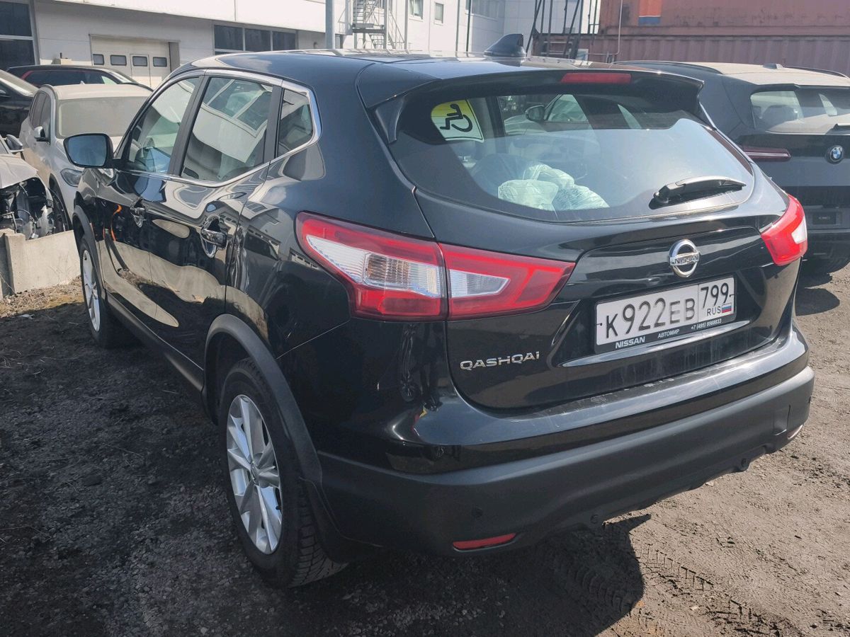 Автомобиль Nissan Qashqai II поколение 2.0 CVT 4WD (144 л.с.) SE Чёрный 2018 с пробегом 158 055 км