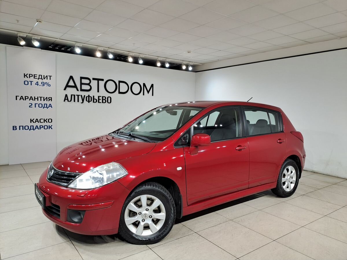 Автомобиль Nissan Tiida I (C11) [рестайлинг] 1.6 AT (110 л.с.) Tekna Красный 2012 с пробегом 75 000 км