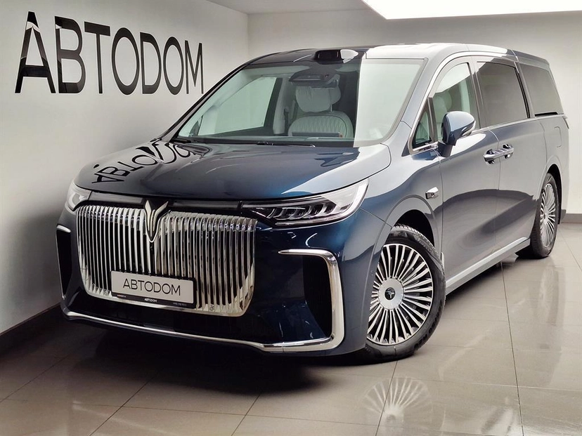 Автомобиль Voyah Dream I поколение 1.5hyb AT 4WD (422 л.с.) Dream Чёрный 2025