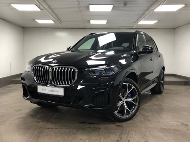 Автомобиль BMW X5 IV поколение (G05) 3.0d AT 4WD (249 л.с.) Base Черный 2022