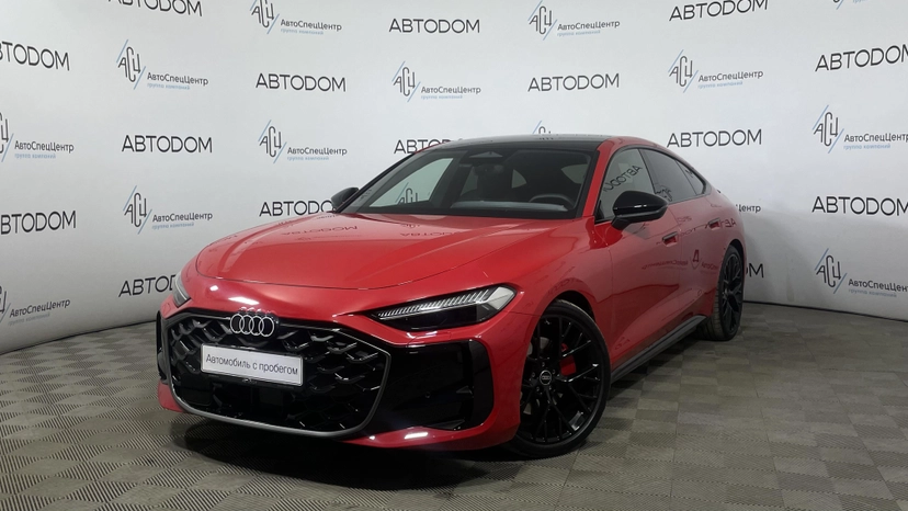 Автомобиль Audi A5 III поколение (B10) 2.0 AMT 4WD (204 л.с.) Base Красный 2025 с пробегом 276 км