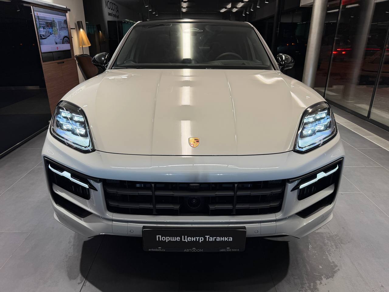 Автомобиль Porsche Cayenne III [рестайлинг] 3.0 AT 4WD (353 л.с.) Black Edition Серый 2025 